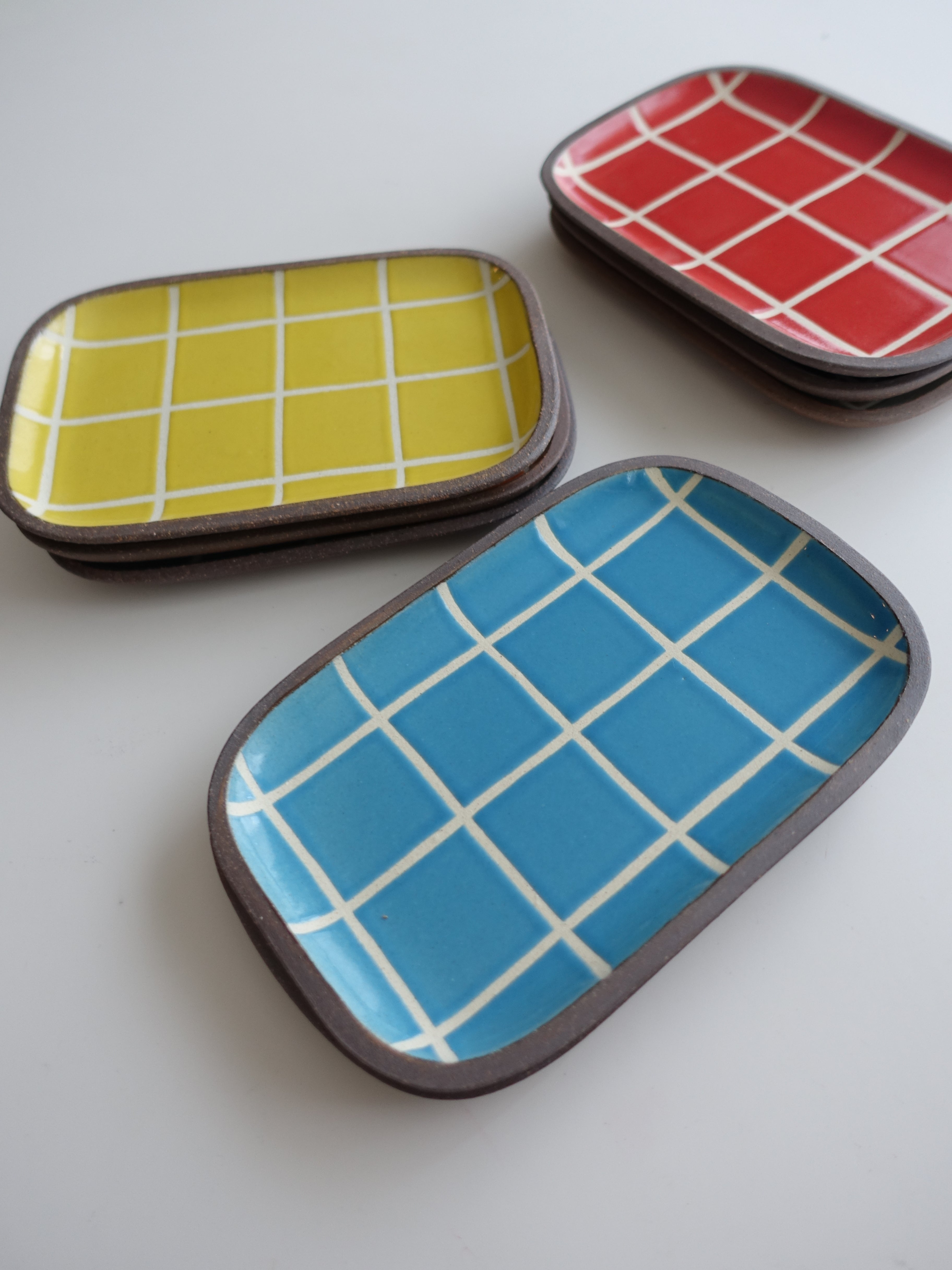 一翠窯 タイル角皿・小 – 美菜屋 minaya